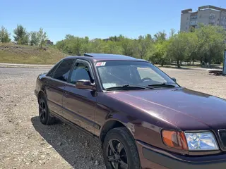 Audi 100