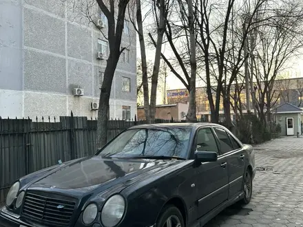 Mercedes-Benz E 240 1998 года за 2 500 000 тг. в Туркестан – фото 7