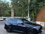BMW X5 2021 годаfor43 200 000 тг. в Астана – фото 2