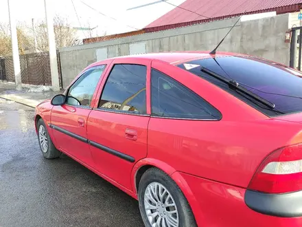 Opel Vectra 1997 года за 1 700 000 тг. в Караганда – фото 3