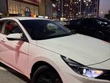 Hyundai Elantra 2022 года за 7 500 000 тг. в Алматы – фото 2