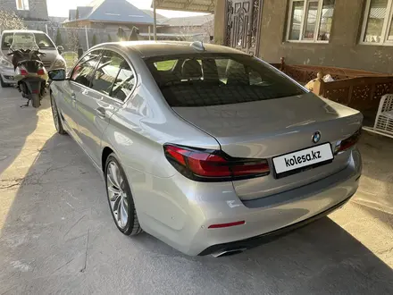 BMW 520 2021 года за 28 500 000 тг. в Шымкент – фото 7