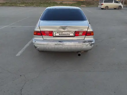 Toyota Camry 2000 года за 2 700 000 тг. в Семей – фото 5