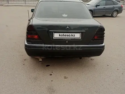 Mercedes-Benz C 180 1993 года за 2 000 000 тг. в Астана – фото 4