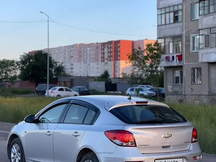 Chevrolet Cruze 2013 года за 3 700 000 тг. в Караганда – фото 4