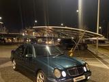 Mercedes-Benz E 320 2001 года за 6 000 000 тг. в Шымкент – фото 3