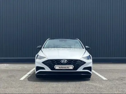 Hyundai Sonata 2022 года за 12 000 000 тг. в Алматы – фото 2