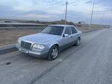 Mercedes-Benz E 220 1994 годаfor2 300 000 тг. в Туркестан