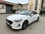 Hyundai Sonata 2022 года за 13 700 000 тг. в Алматы