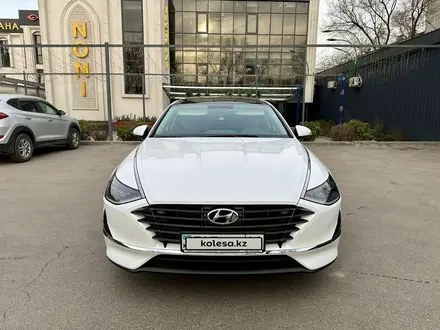 Hyundai Sonata 2022 года за 13 500 000 тг. в Алматы – фото 8