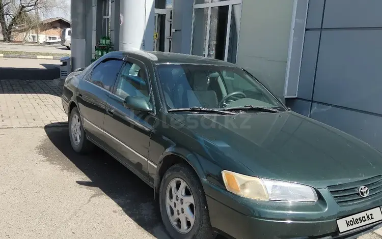 Toyota Camry 1999 года за 2 800 000 тг. в Усть-Каменогорск