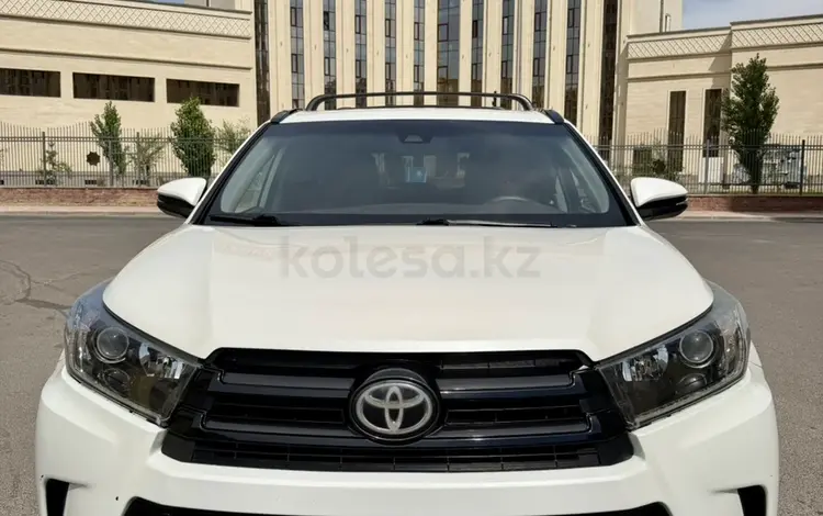 Toyota Highlander 2018 года за 17 000 000 тг. в Шымкент
