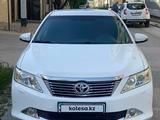 Toyota Camry 2012 года за 9 400 000 тг. в Туркестан – фото 2