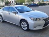 Lexus ES 300h 2014 года за 9 100 000 тг. в Актау