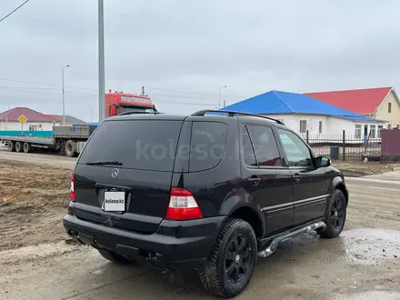 Mercedes-Benz ML 320 2002 года за 3 200 000 тг. в Атырау – фото 5