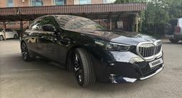 BMW 530 2024 года за 34 900 000 тг. в Алматы – фото 3
