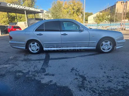 Mercedes-Benz E 280 1999 года за 3 000 000 тг. в Шымкент