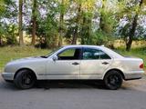 Mercedes-Benz E 230 1995 года за 1 800 000 тг. в Алматы – фото 3