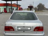 Mercedes-Benz E 280 1996 годаfor2 500 000 тг. в Алматы – фото 3