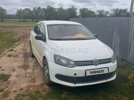 Volkswagen Polo 2012 года за 2 700 000 тг. в Актобе – фото 3