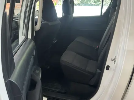 Toyota Hilux 2018 года за 13 500 000 тг. в Алматы – фото 8