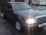 Mercedes-Benz E 200 1992 годаfor1 300 000 тг. в Семей