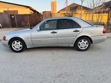 Mercedes-Benz C 220 1995 годаfor1 800 000 тг. в Кызылорда