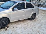 Chevrolet Aveo 2013 года за 3 500 000 тг. в Актобе – фото 2