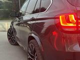 BMW X5 2016 года за 17 700 000 тг. в Алматы – фото 5