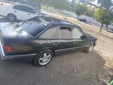 Mercedes-Benz E 220 1991 годаfor1 600 000 тг. в Туркестан – фото 4