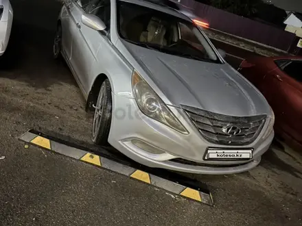 Hyundai Sonata 2011 года за 4 500 000 тг. в Алматы – фото 7