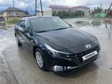 Hyundai Elantra 2022 года за 6 800 000 тг. в Атырау