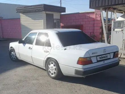 Mercedes-Benz E 220 1989 года за 1 900 000 тг. в Кызылорда – фото 7