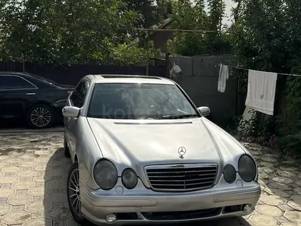 Mercedes-Benz E 320 2000 года за 4 500 000 тг. в Алматы