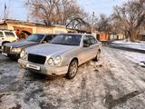 Mercedes-Benz E 320 1997 года за 3 000 000 тг. в Алматы – фото 2