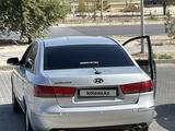 Hyundai Sonata 2006 годаүшін4 500 000 тг. в Актау – фото 2