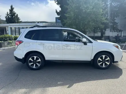 Subaru Forester 2017 года за 6 200 000 тг. в Актобе – фото 3