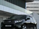 Toyota Highlander 2012 года за 14 100 000 тг. в Астана