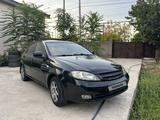 Chevrolet Lacetti 2011 года за 1 100 000 тг. в Шымкент – фото 3
