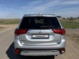 Mitsubishi Outlander 2019 года за 10 500 000 тг. в Астана – фото 2