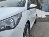 Hyundai Accent 2021 года за 7 200 000 тг. в Алматы – фото 3