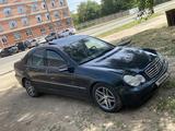 Mercedes-Benz C 240 2001 годаfor3 500 000 тг. в Павлодар – фото 4