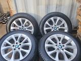 Комплект шин с дисками на х5, или х6 за 450 000 тг. в Алматы – фото 5