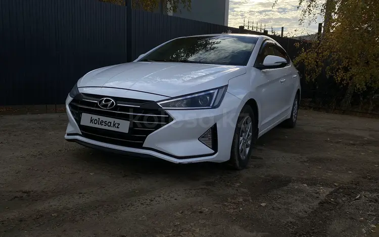 Hyundai Elantra 2019 года за 8 100 000 тг. в Уральск