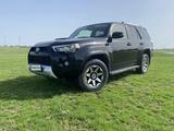 Toyota 4Runner 2018 годаүшін20 500 000 тг. в Уральск – фото 2