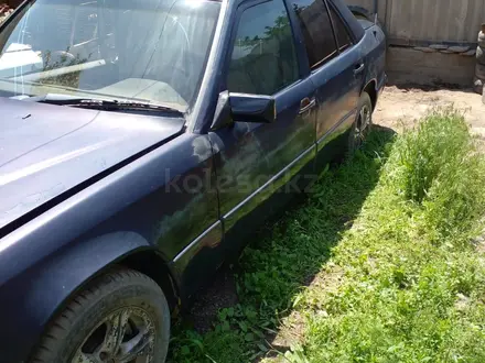 Mercedes-Benz E 230 1990 года за 350 000 тг. в Алматы – фото 8