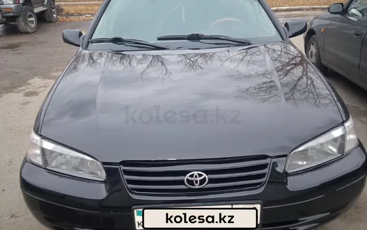 Toyota Camry 1998 годаүшін3 450 000 тг. в Усть-Каменогорск