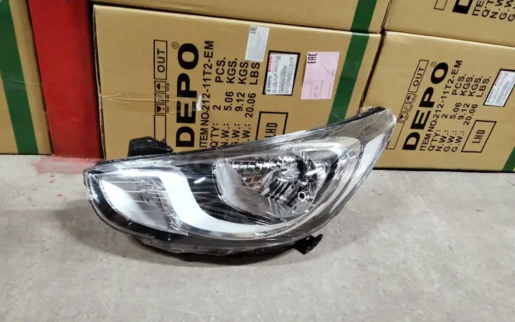 Передние фары Hyundai Solaris за 35 000 тг. в Алматы