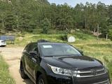 Toyota Highlander 2018 года за 10 300 000 тг. в Актобе