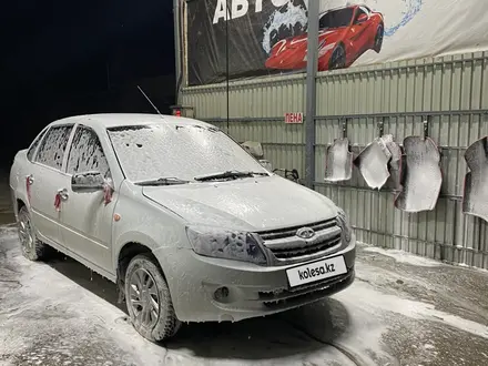 ВАЗ (Lada) Granta 2190 2013 года за 1 800 000 тг. в Аксуат – фото 4